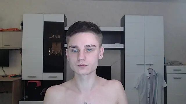 angryzan online show from 12-25-24, 08:07