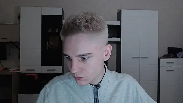 angryzan online show from 02-11-25, 04:33