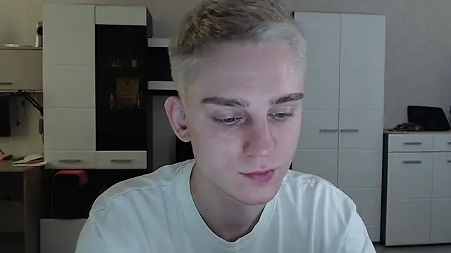 angryzan online show from 02-17-25, 07:58