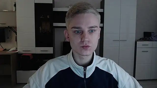 angryzan online show from 02-19-25, 06:11