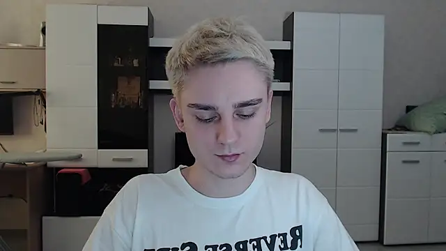 angryzan online show from 03-07-25, 07:52