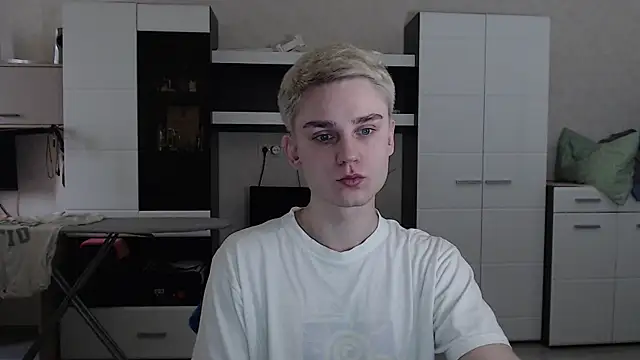 angryzan online show from 03-10-25, 04:38