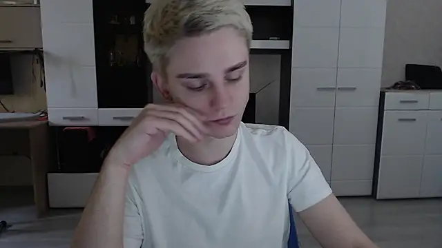 angryzan online show from 03-17-25, 07:13