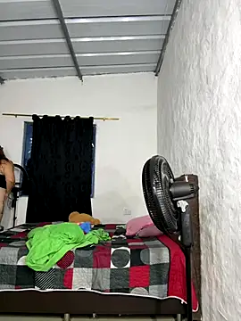 Sofia Queen17 online show from 10-10-25, 10:47