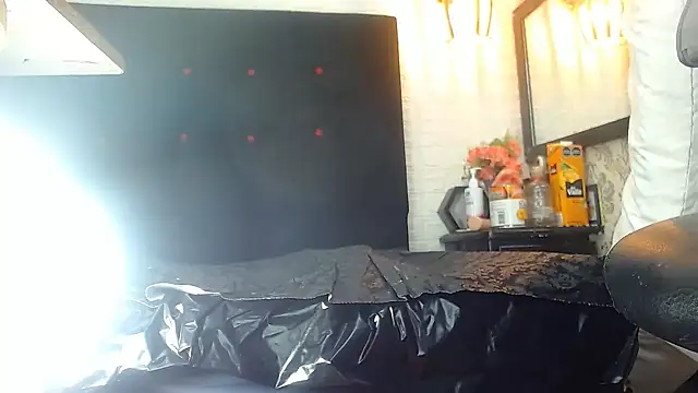 Snapshot of hairy_pussywet chatting on 12-21-24, 08:39 hairy pussywet online show from 12-21-24, 08:39