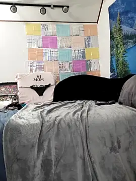 Snapshot of Venus22cumin chatting on 11-20-25, 04:01 Venus22cumin online show from 11-20-25, 04:01