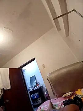 marcosj24 online show from 12-21-25, 09:11