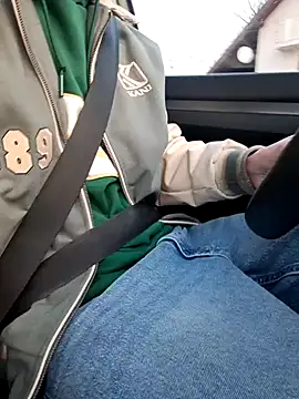 Zeefy online show from 12-24-24, 08:00