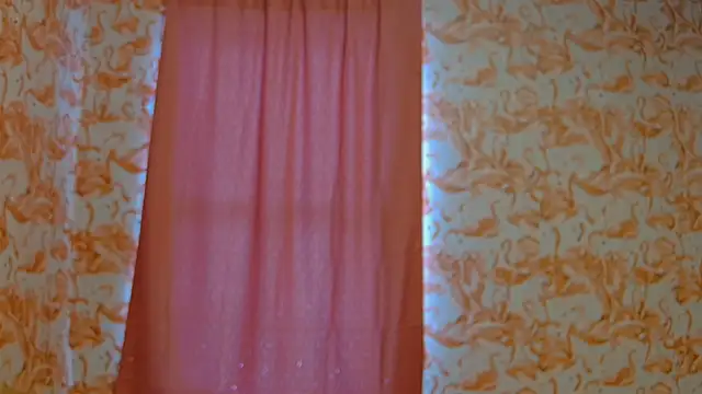 Snapshot of strawberrysmoothie chatting on 01-03-25, 07:07 strawberrysmoothie online show from 01-03-25, 07:07