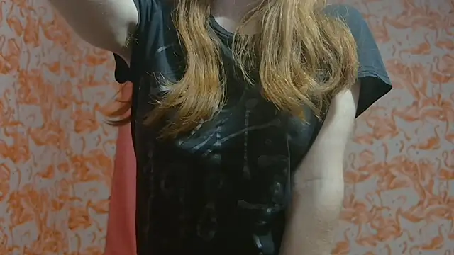 Snapshot of strawberrysmoothie chatting on 02-09-25, 02:06 strawberrysmoothie online show from 02-09-25, 02:06