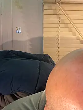 Snapshot of Spunonymous chatting on 09-29-25, 03:22 Spunonymous online show from 09-29-25, 03:22