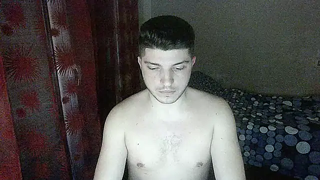 Snapshot of BoiWhore chatting on 12-31-24, 01:47 BoiWhore online show from 12-31-24, 01:47