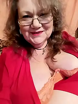 Snapshot of Snezhana chatting on 01-12-25, 05:03 Snezhana online show from 01-12-25, 05:03