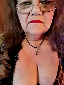 Snapshot of Snezhana chatting on 03-01-25, 12:39 Snezhana online show from 03-01-25, 12:39