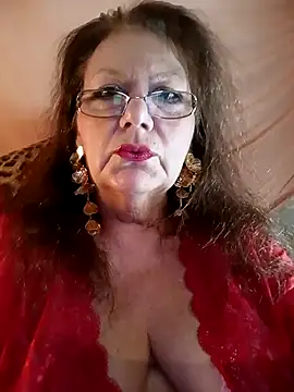 Snapshot of Snezhana chatting on 10-06-25, 03:53 Snezhana online show from 10-06-25, 03:53