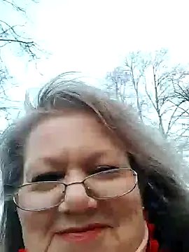 Snapshot of Snezhana chatting on 05-02-26, 05:40 Snezhana online show from 05-02-26, 05:40