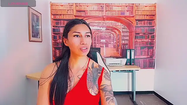 khiara moretti online show from 02-12-25, 07:35