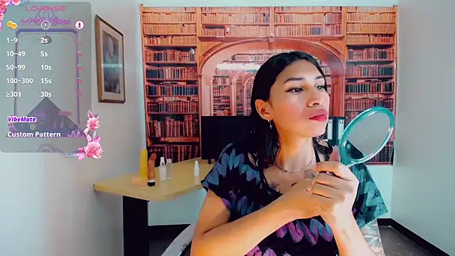 khiara moretti online show from 02-26-25, 10:42