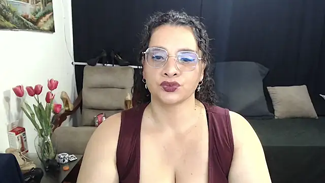 Snapshot of Aleja_Gonzales chatting on 03-20-26, 12:48 Aleja Gonzales online show from 03-20-26, 12:48