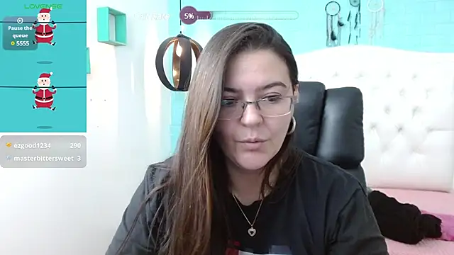 Snapshot of MsJossie chatting on 12-22-24, 07:33 MsJossie online show from 12-22-24, 07:33