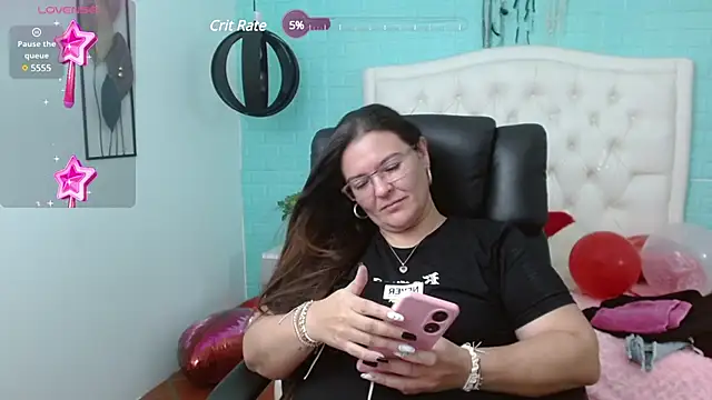 Snapshot of MsJossie chatting on 02-25-25, 06:14 MsJossie online show from 02-25-25, 06:14