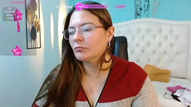 Snapshot of MsJossie chatting on 09-11-25, 04:12 MsJossie online show from 09-11-25, 04:12