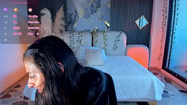 Agathaargent  online show from 01-18-26, 01:04