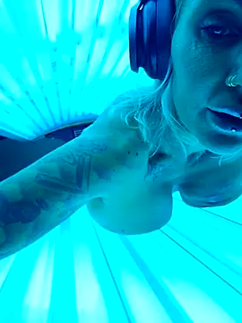 Snapshot of Ninasweden chatting on 03-15-25, 08:43 Ninasweden online show from 03-15-25, 08:43