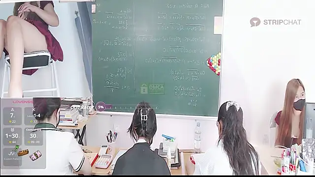 Snapshot of _Math_ chatting on 11-05-25, 03:28 Math online show from 11-05-25, 03:28