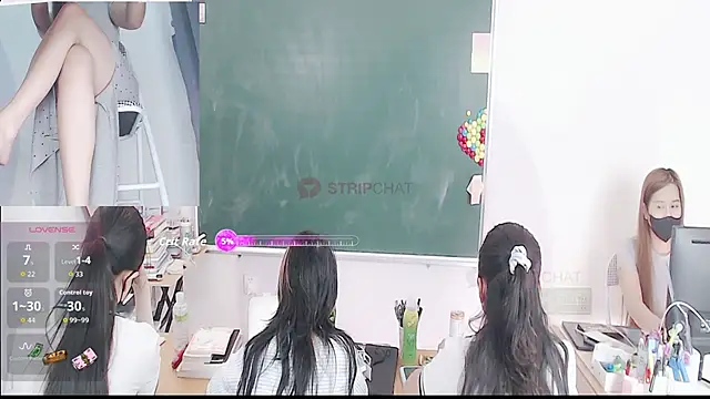 Snapshot of _Math_ chatting on 11-08-25, 03:07 Math online show from 11-08-25, 03:07