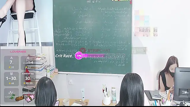 Snapshot of _Math_ chatting on 11-26-25, 08:26 Math online show from 11-26-25, 08:26