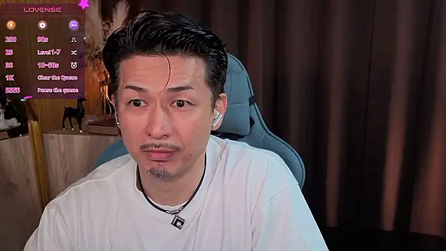 Snapshot of HARU-outdoor-x chatting on 10-13-25, 02:17 HARU-outdoor-x online show from 10-13-25, 02:17