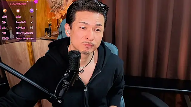 Snapshot of HARU-outdoor-x chatting on 11-14-25, 02:38 HARU-outdoor-x online show from 11-14-25, 02:38