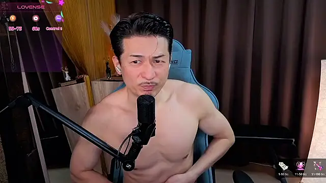 Snapshot of HARU-outdoor-x chatting on 11-18-25, 03:16 HARU-outdoor-x online show from 11-18-25, 03:16