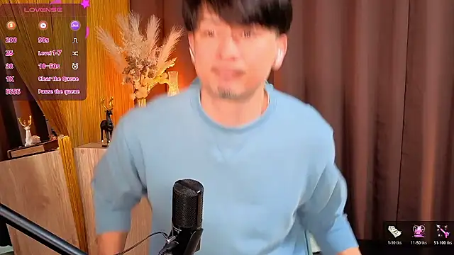 Snapshot of HARU-outdoor-x chatting on 11-26-25, 02:40 HARU-outdoor-x online show from 11-26-25, 02:40