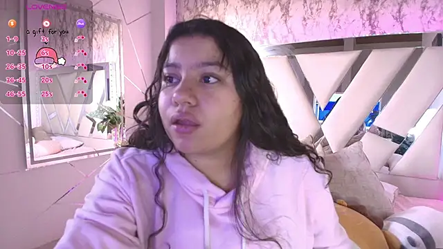 Snapshot of Miaa_Smiith1 chatting on 12-13-24, 11:45 Miaa Smiith1 online show from 12-13-24, 11:45