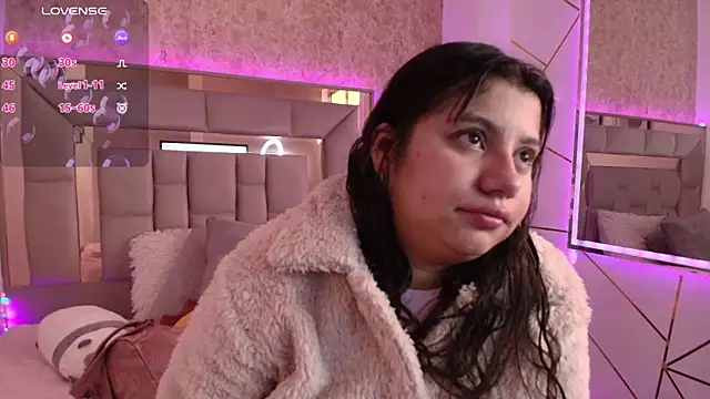 Snapshot of Miaa_Smiith1 chatting on 01-10-25, 11:43 Miaa Smiith1 online show from 01-10-25, 11:43