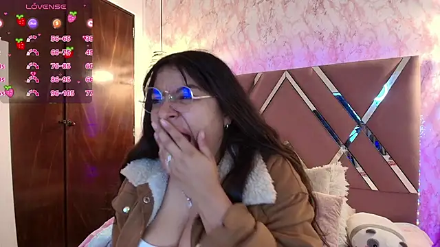 Snapshot of Miaa_Smiith1 chatting on 02-09-25, 03:11 Miaa Smiith1 online show from 02-09-25, 03:11