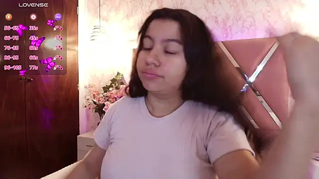 Snapshot of Miaa_Smiith1 chatting on 02-24-25, 12:16 Miaa Smiith1 online show from 02-24-25, 12:16