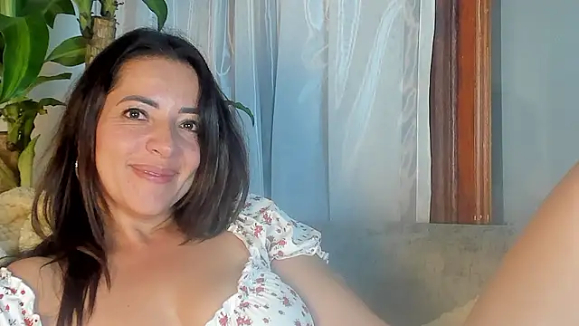 Capriijonesxxx online show from 12-07-24, 12:41