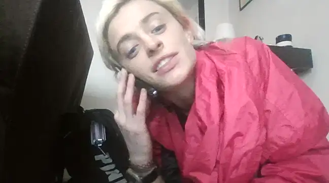 Snapshot of watermellonpussy chatting on 03-01-25, 06:11 watermellonpussy online show from 03-01-25, 06:11