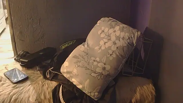 Snapshot of watermellonpussy chatting on 10-11-25, 09:08 watermellonpussy online show from 10-11-25, 09:08