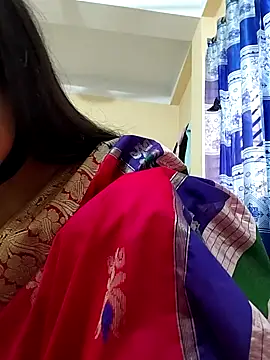 Snapshot of SimaRoy- chatting on 02-09-25, 04:25 SimaRoy- online show from 02-09-25, 04:25