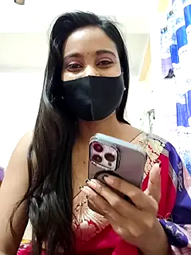 Snapshot of SimaRoy- chatting on 02-19-25, 04:44 SimaRoy- online show from 02-19-25, 04:44