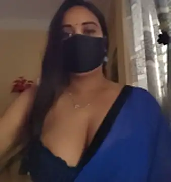 Snapshot of SimaRoy- chatting on 10-26-25, 01:00 SimaRoy- online show from 10-26-25, 01:00