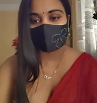 Snapshot of SimaRoy- chatting on 10-30-25, 01:18 SimaRoy- online show from 10-30-25, 01:18