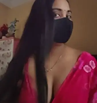 Snapshot of SimaRoy- chatting on 11-14-25, 01:15 SimaRoy- online show from 11-14-25, 01:15