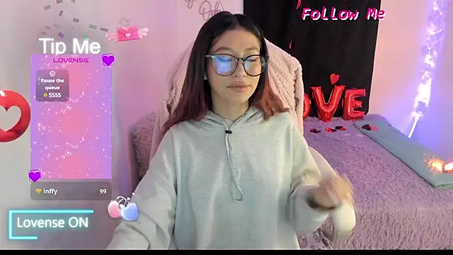 Snapshot of Sofia_thomson1_t chatting on 02-19-25, 10:56 Sofia thomson1 t online show from 02-19-25, 10:56