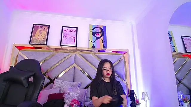 Moon Water   online show from 04-13-26, 11:37