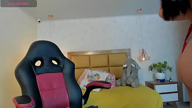 LARSONMIA online show from 02-01-25, 12:16